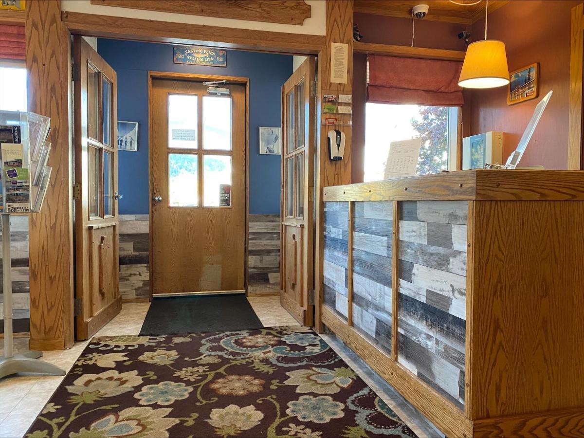 Inn Stork Nest 3*